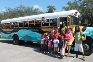 Tracy Wyman's aquiPROJECT teams up with Lesley Gamble's Urban Aquifer to create the first Rural Aquifer bus! 